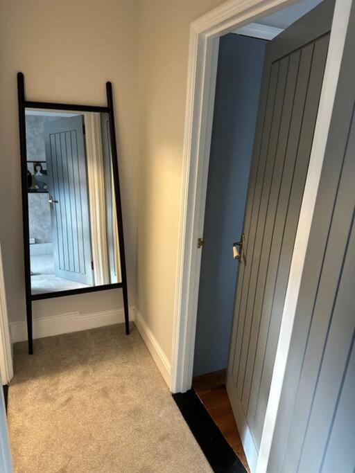 High Wycombe Centre- 2 Bed Flat Διαμέρισμα Εξωτερικό φωτογραφία